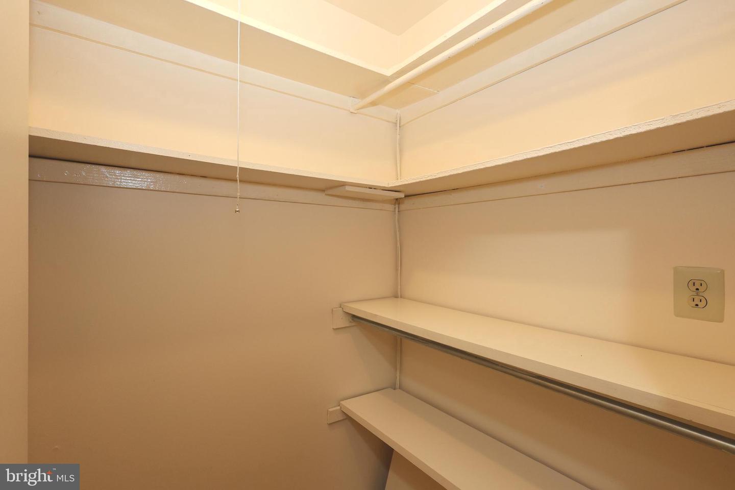 1637 Oakwood Dr #s-122 Property Photo 8