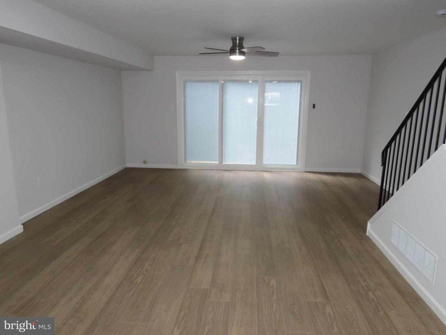 92 Hampstead #92 Property Photo 5