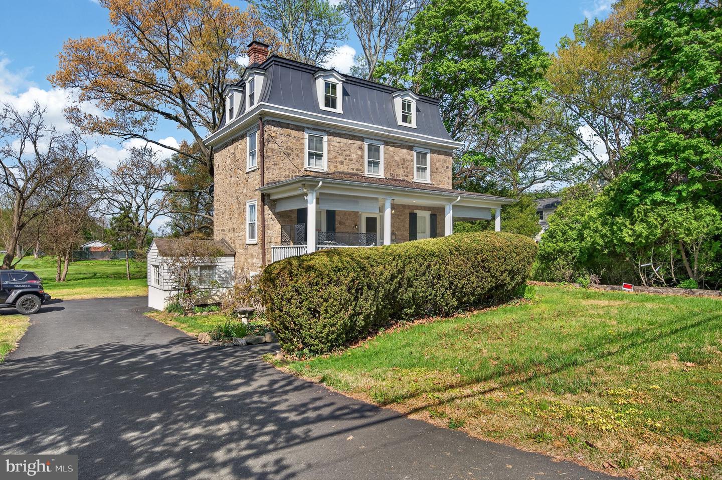 1780 S Limekiln Pike Property Photo 1