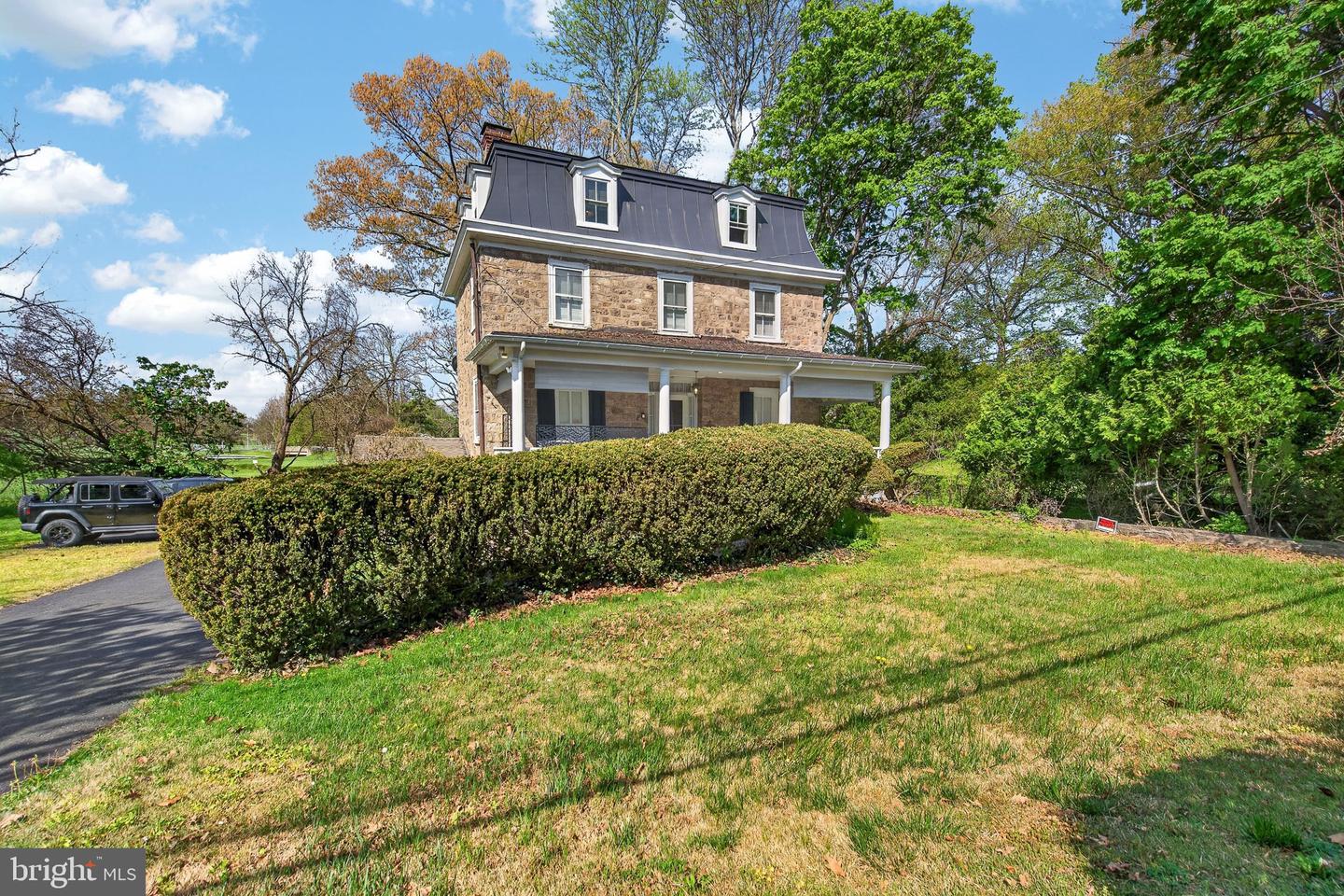 1780 S Limekiln Pike Property Photo 4