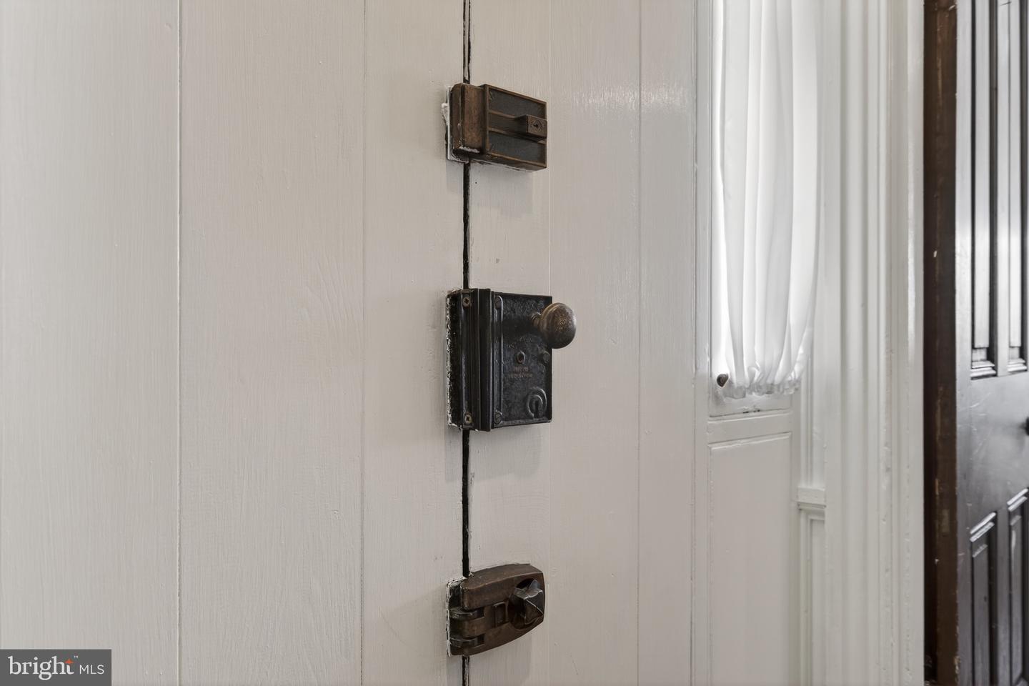 1780 S Limekiln Pike Property Photo 33