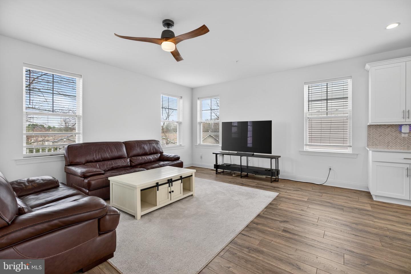 124 Everleigh Dr # Property Photo 8