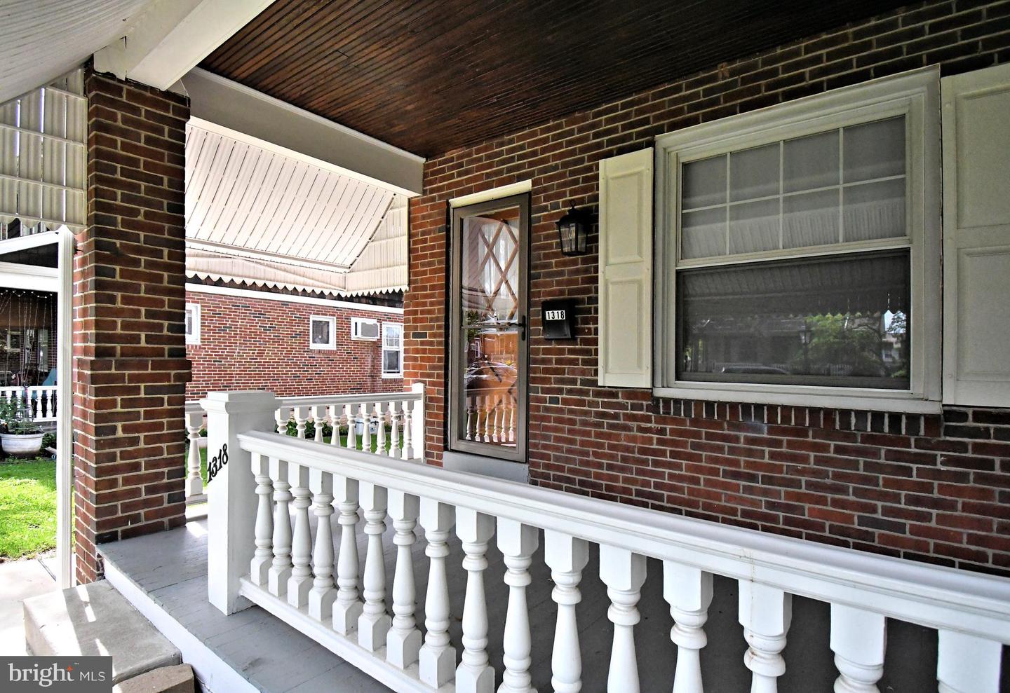 1318 Cherry St Property Photo 2