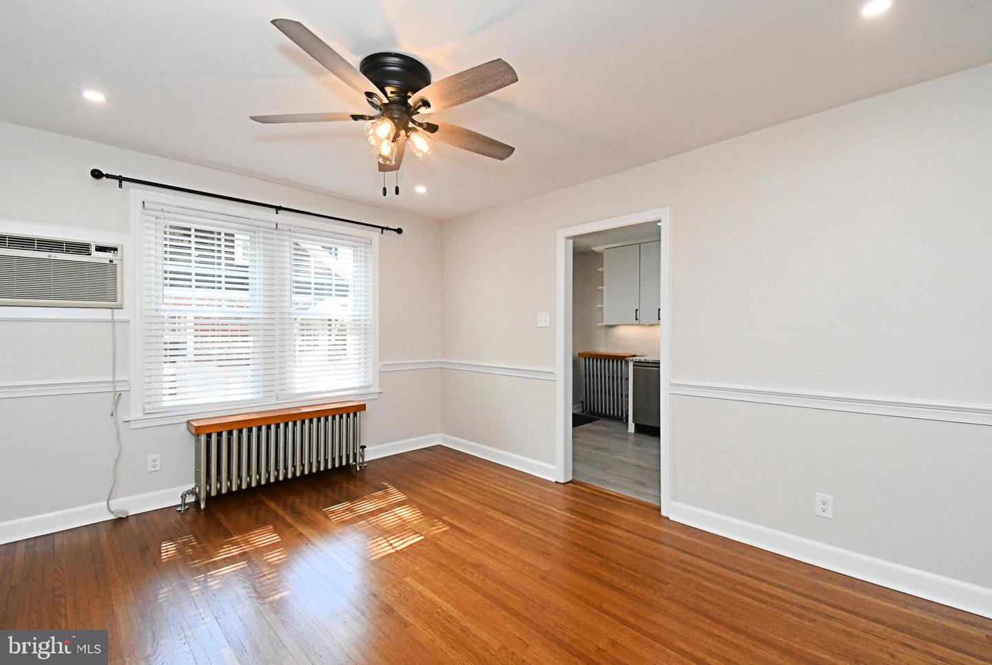 1318 Cherry St Property Photo 5
