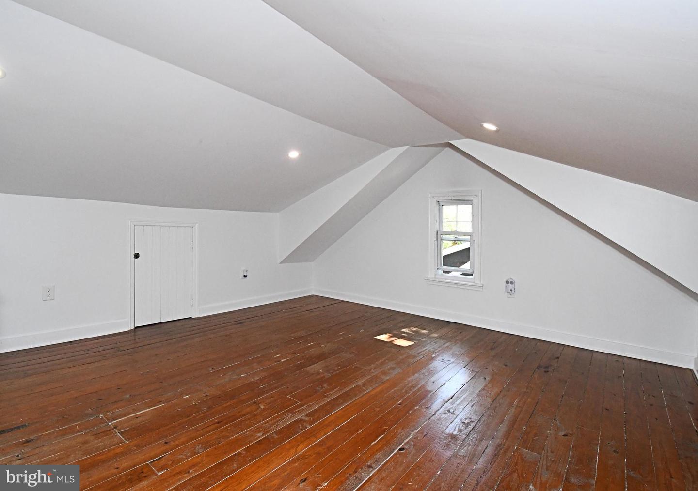 1318 Cherry St Property Photo 11