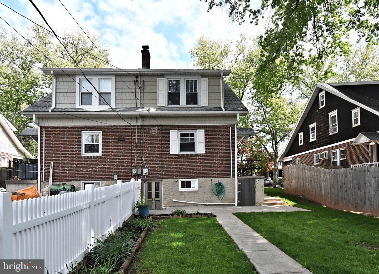 1318 Cherry St Property Photo 16