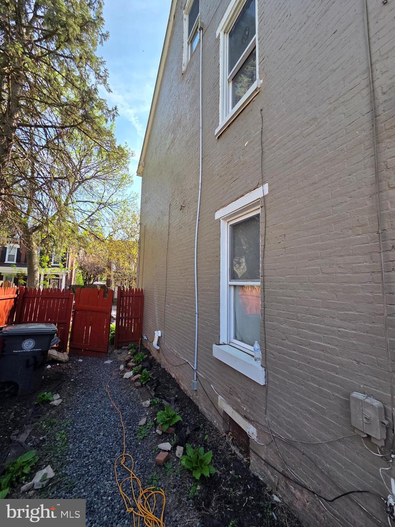 427 Walnut St Property Photo 13