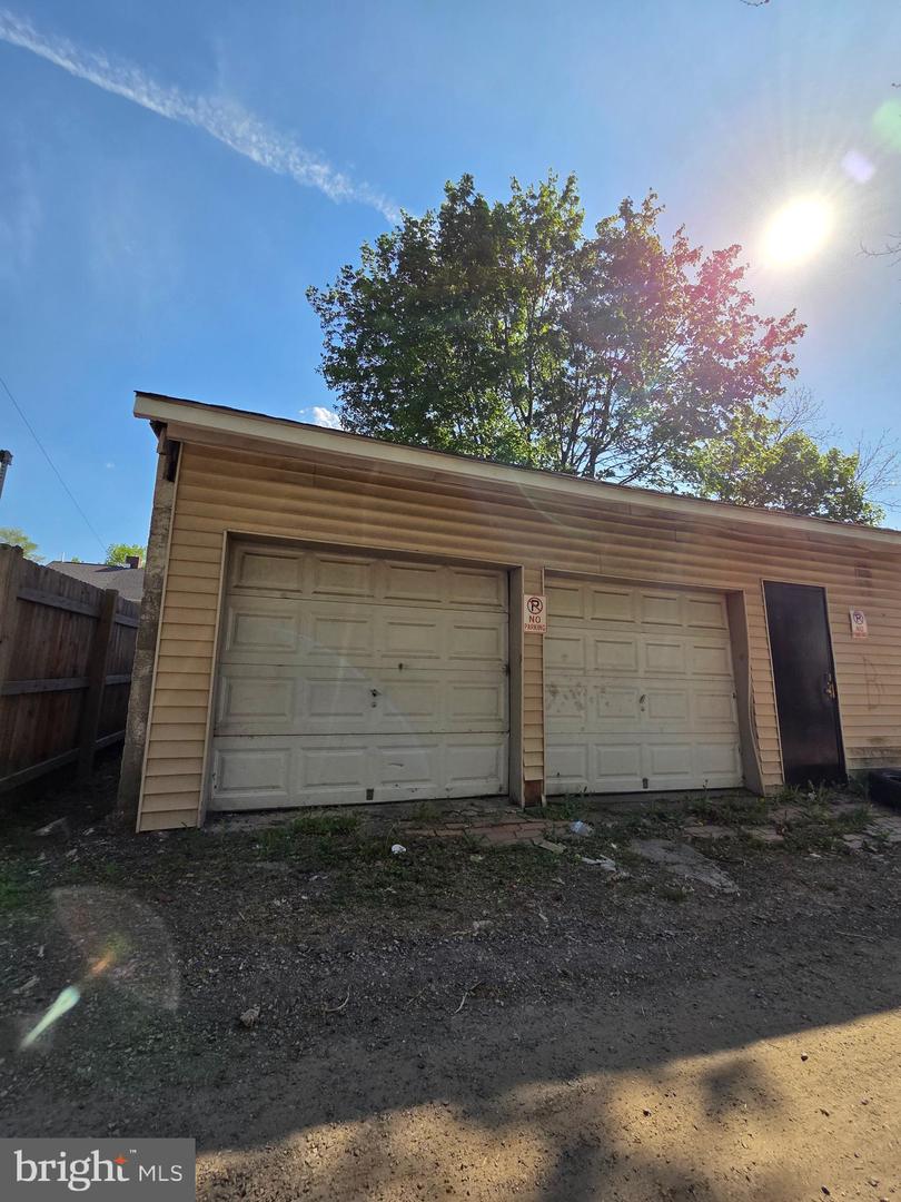 427 Walnut St Property Photo 15