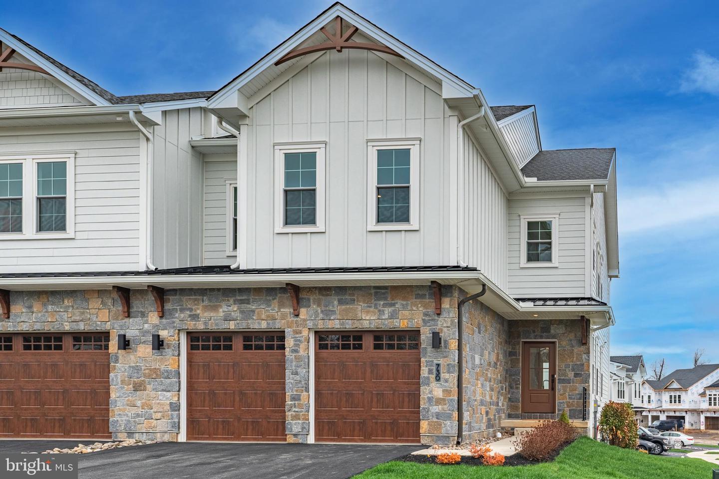 730 Emory Ct. Property Photo 1