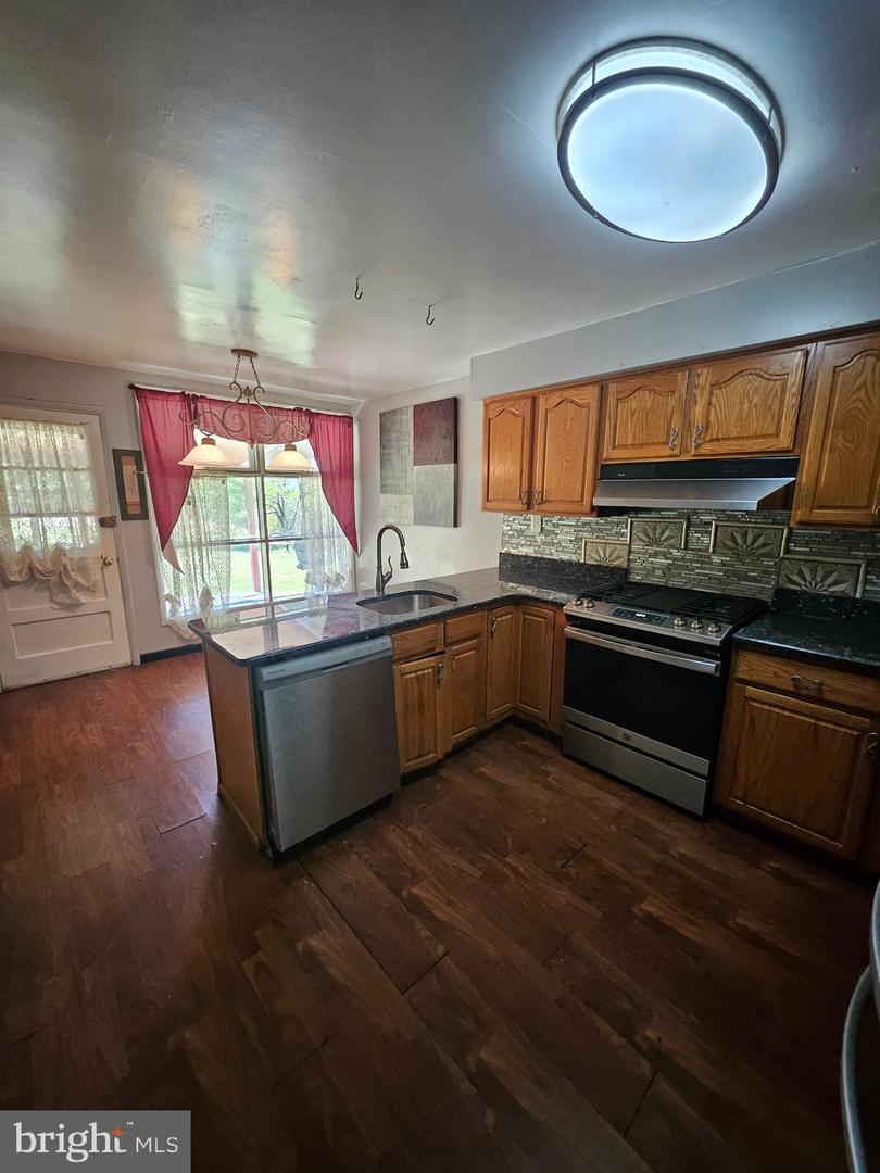 148 Church Rd Property Photo 14