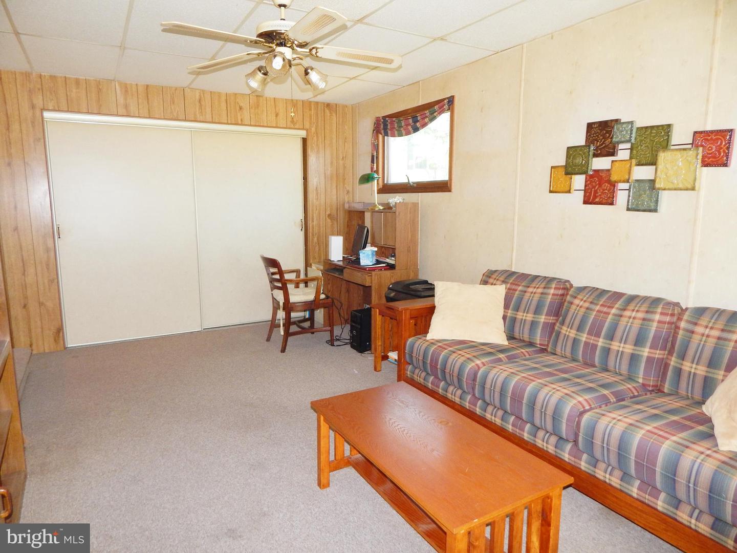 212 Fox Chase Ct Property Photo 10