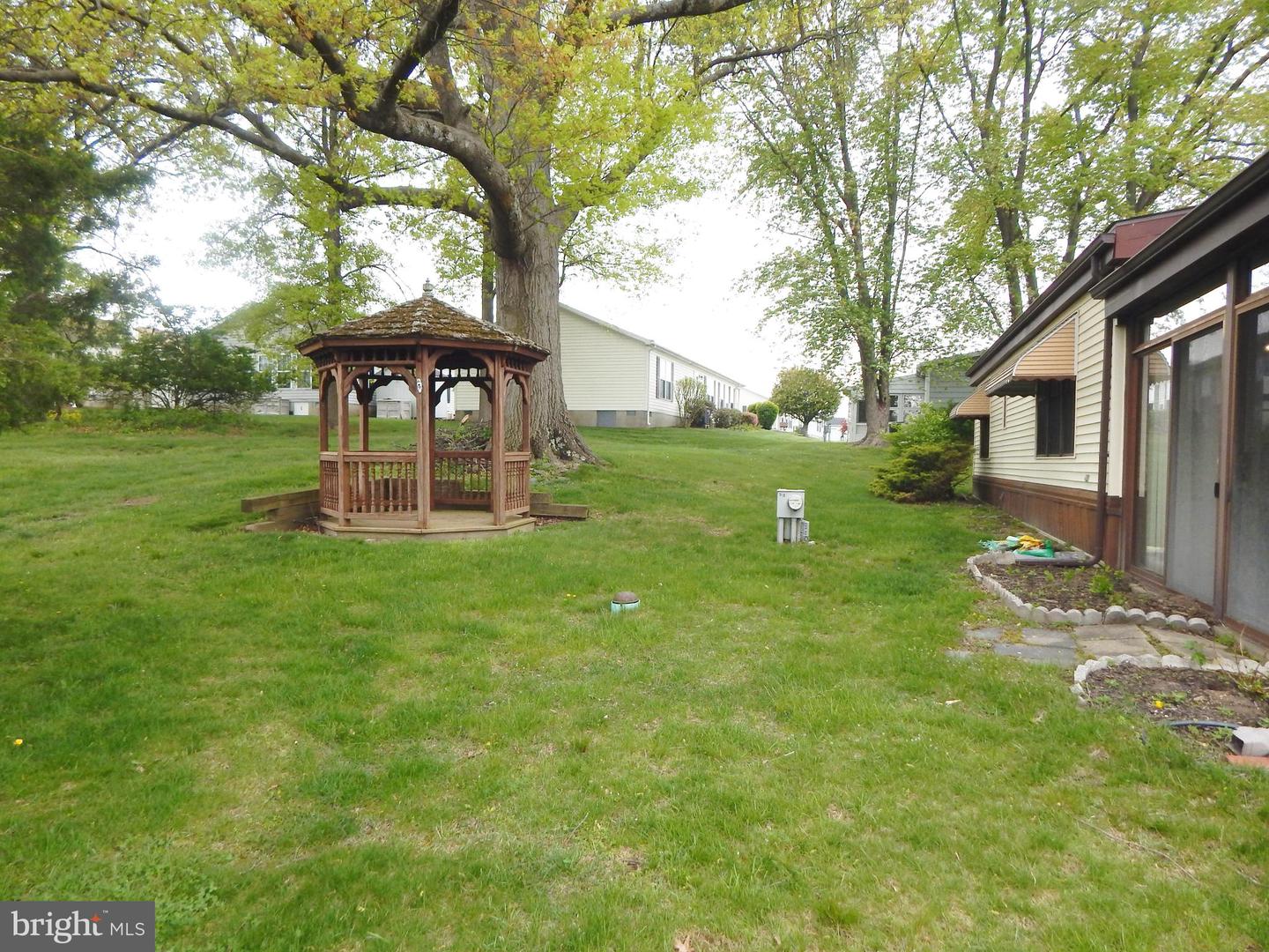 212 Fox Chase Ct Property Photo 14