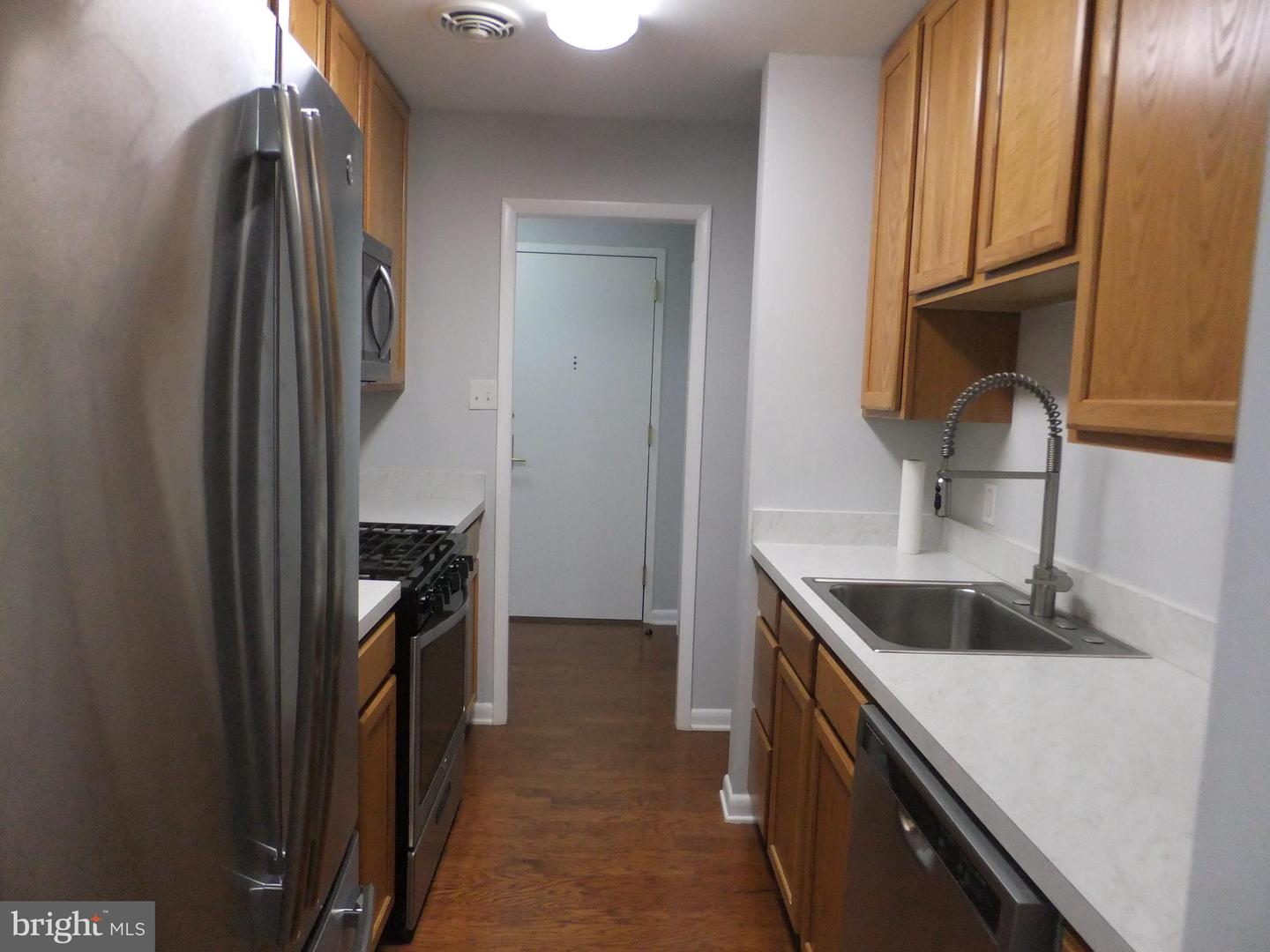 1637 Oakwood Dr #s209 Property Photo 7