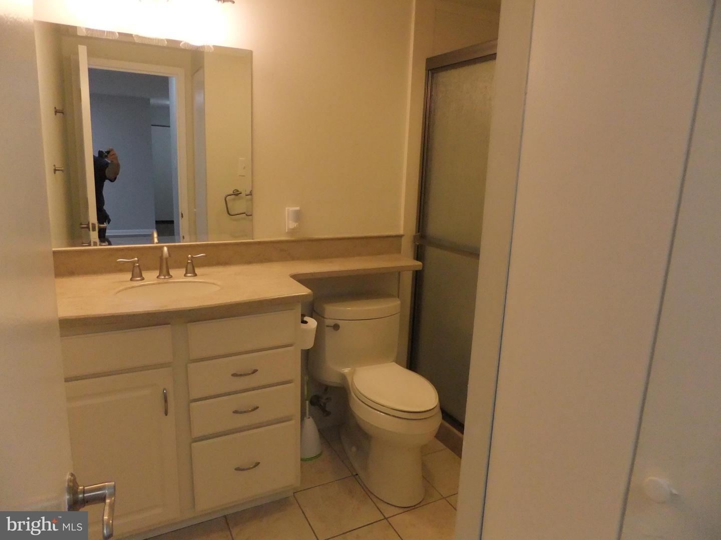 1637 Oakwood Dr #s209 Property Photo 15
