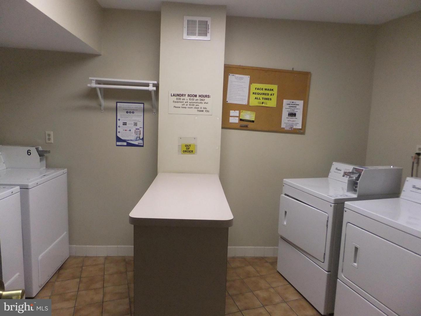 1637 Oakwood Dr #s209 Property Photo 22
