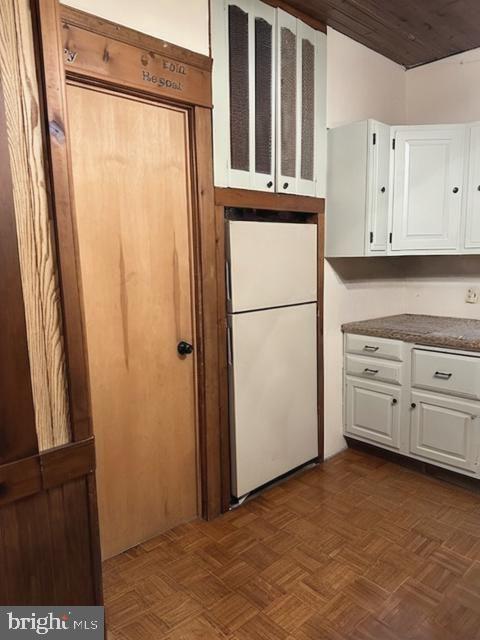 3017 Main St Property Photo 6