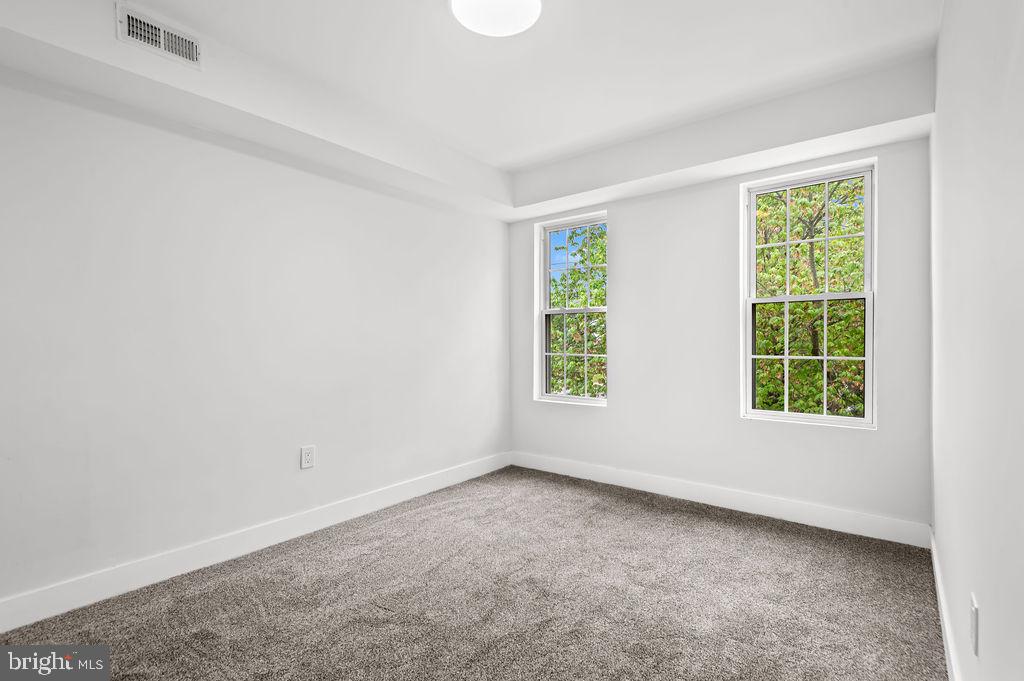 643 Spruce St Property Photo 23