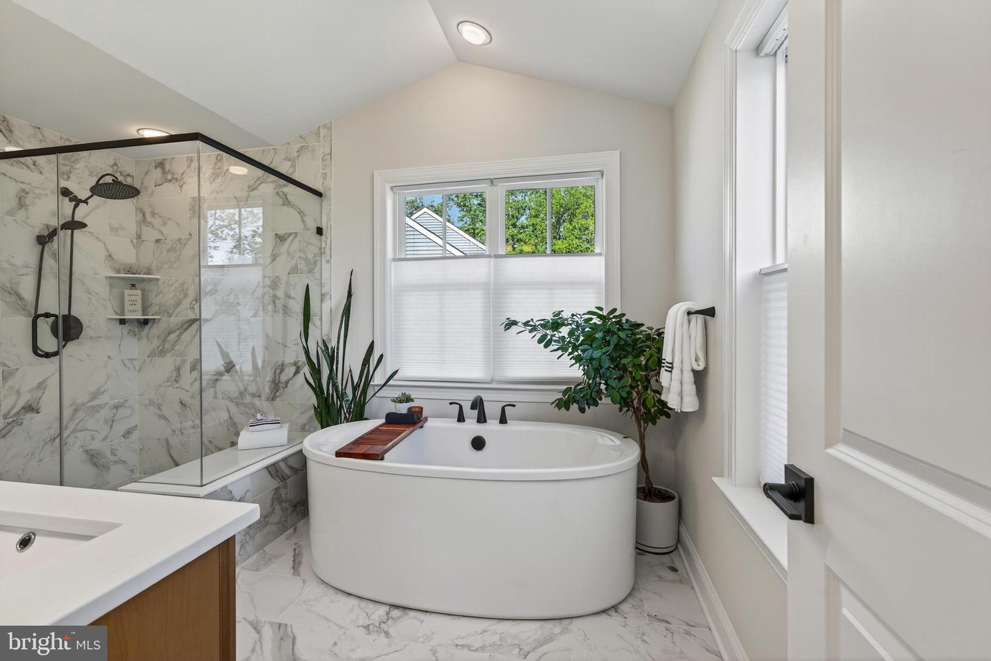 2560 Holly Ln Property Photo 23