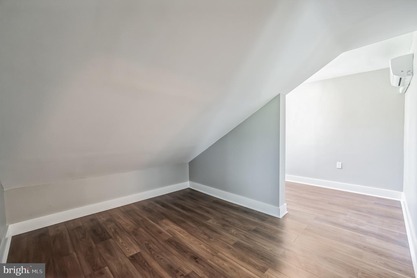 2952-54 Dekalb Pike Property Photo 58