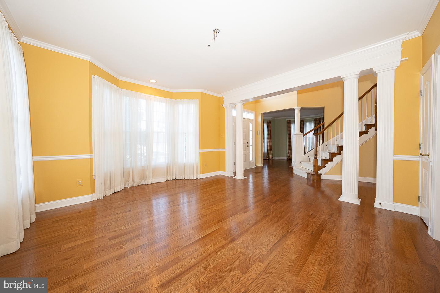 1109 Riverview Ln Property Photo 5