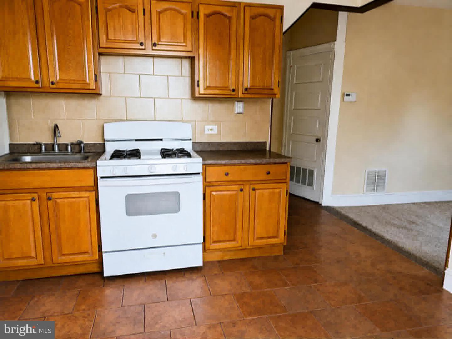 932 Township Line Rd Property Photo 16