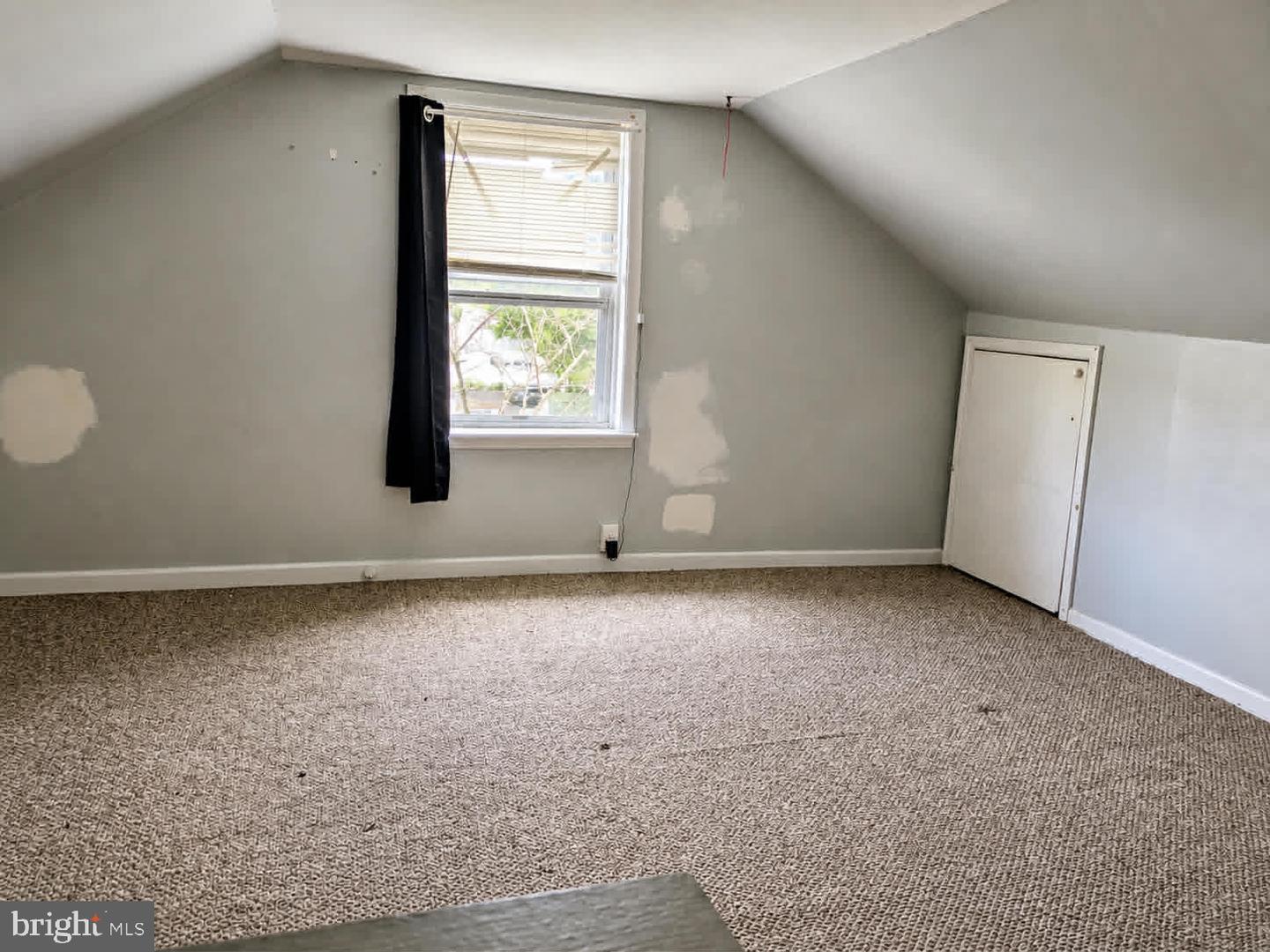 932 Township Line Rd Property Photo 22