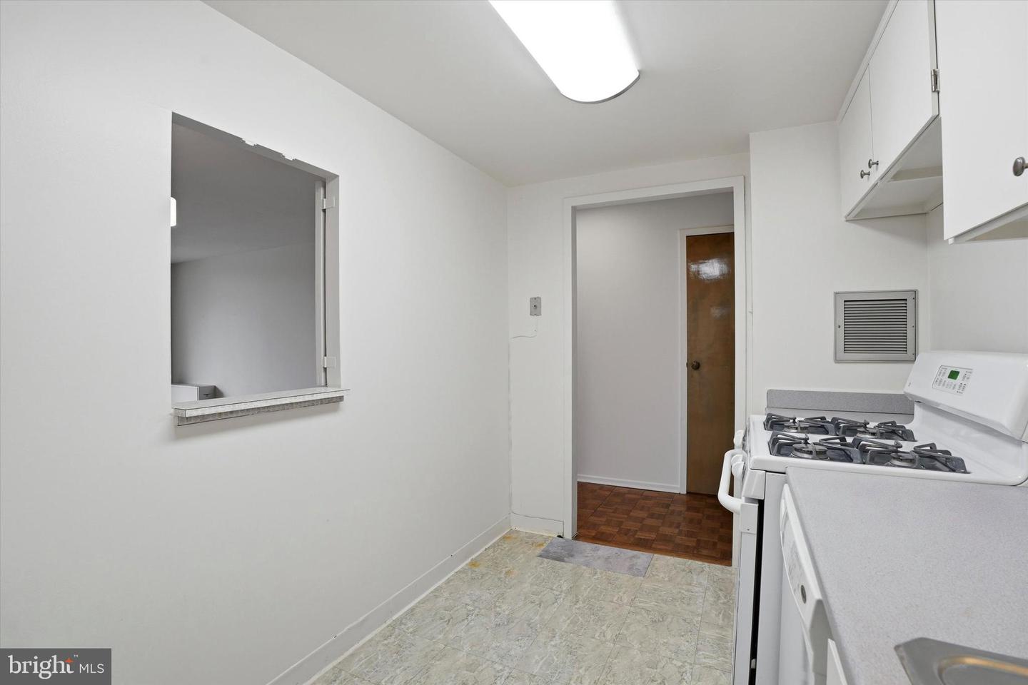 100 West Ave #212-s Property Photo 14