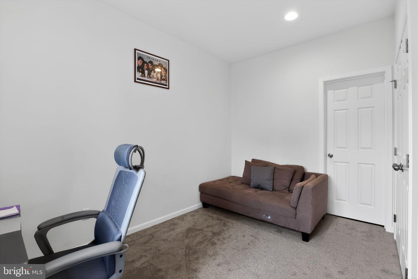 30 Patricia Dr Property Photo 15