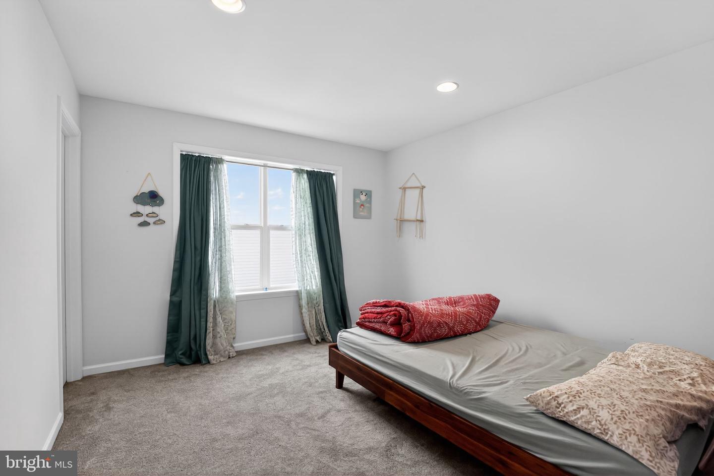 30 Patricia Dr Property Photo 25