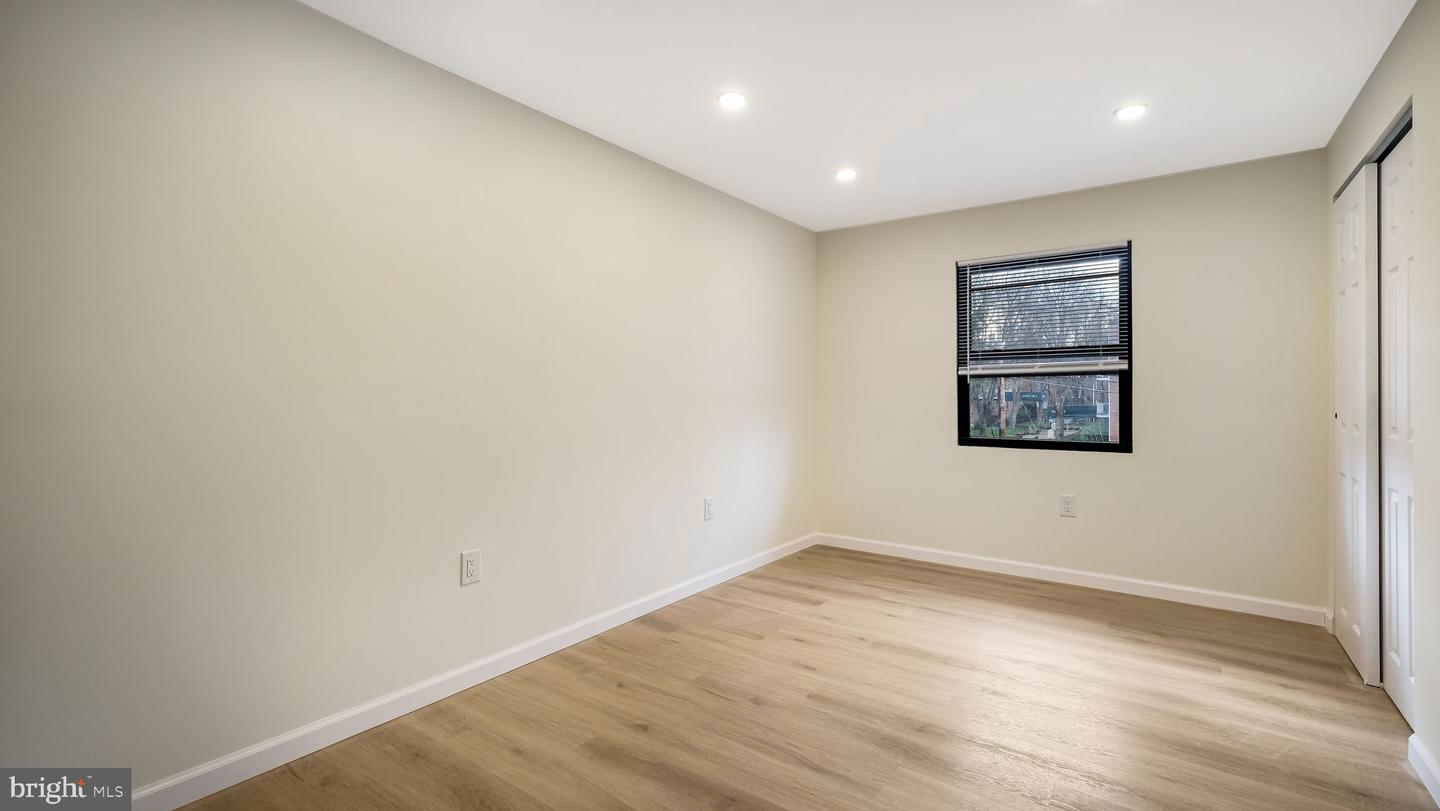 1617 W Church Rd # Property Photo 19