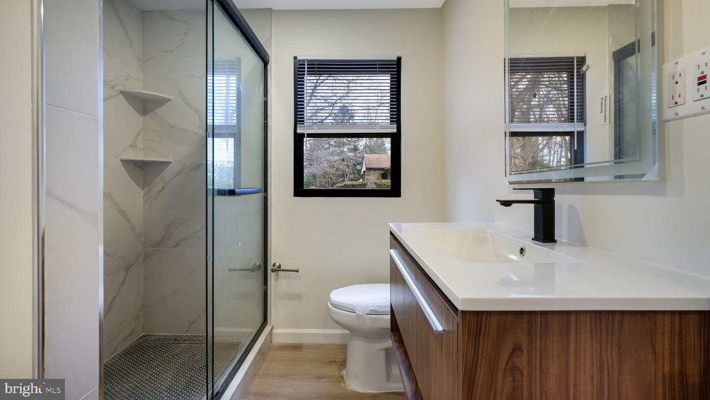 1617 W Church Rd # Property Photo 23