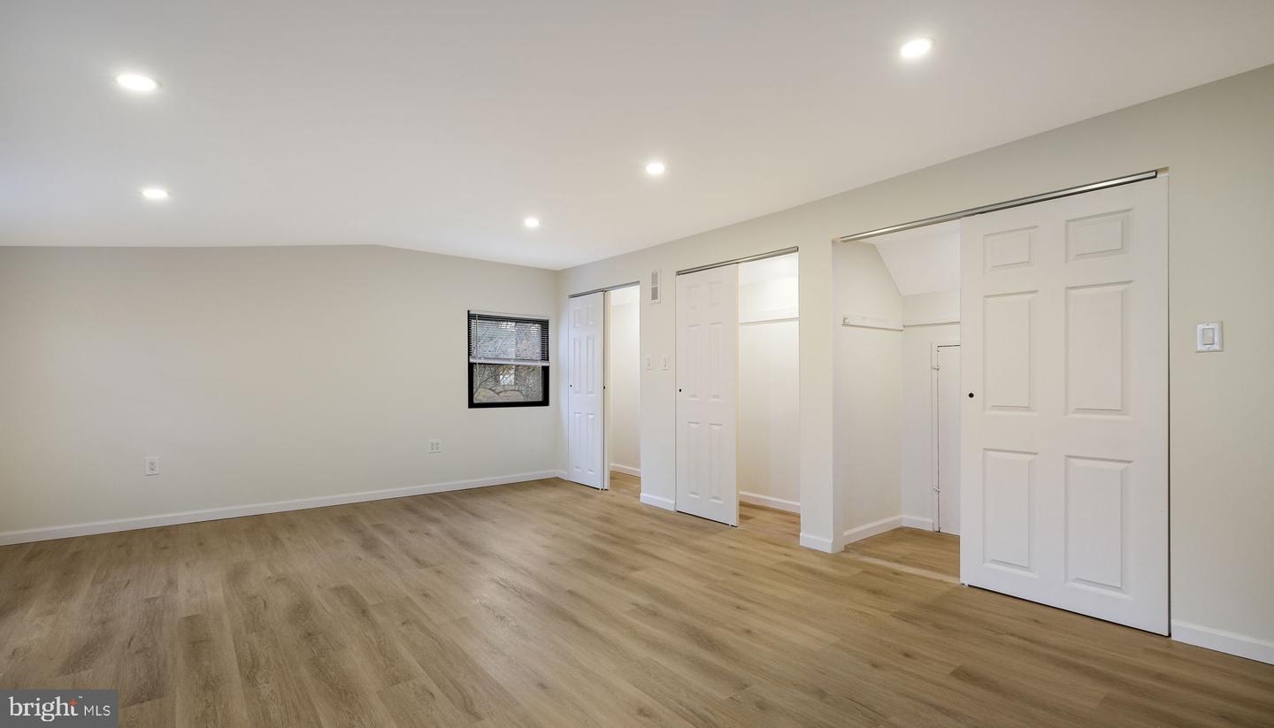 1617 W Church Rd # Property Photo 26