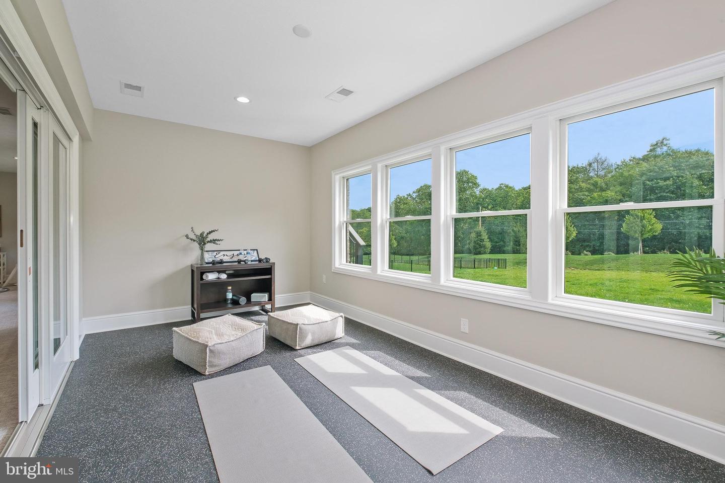395 Bronson Cir #b3d Property Photo 56