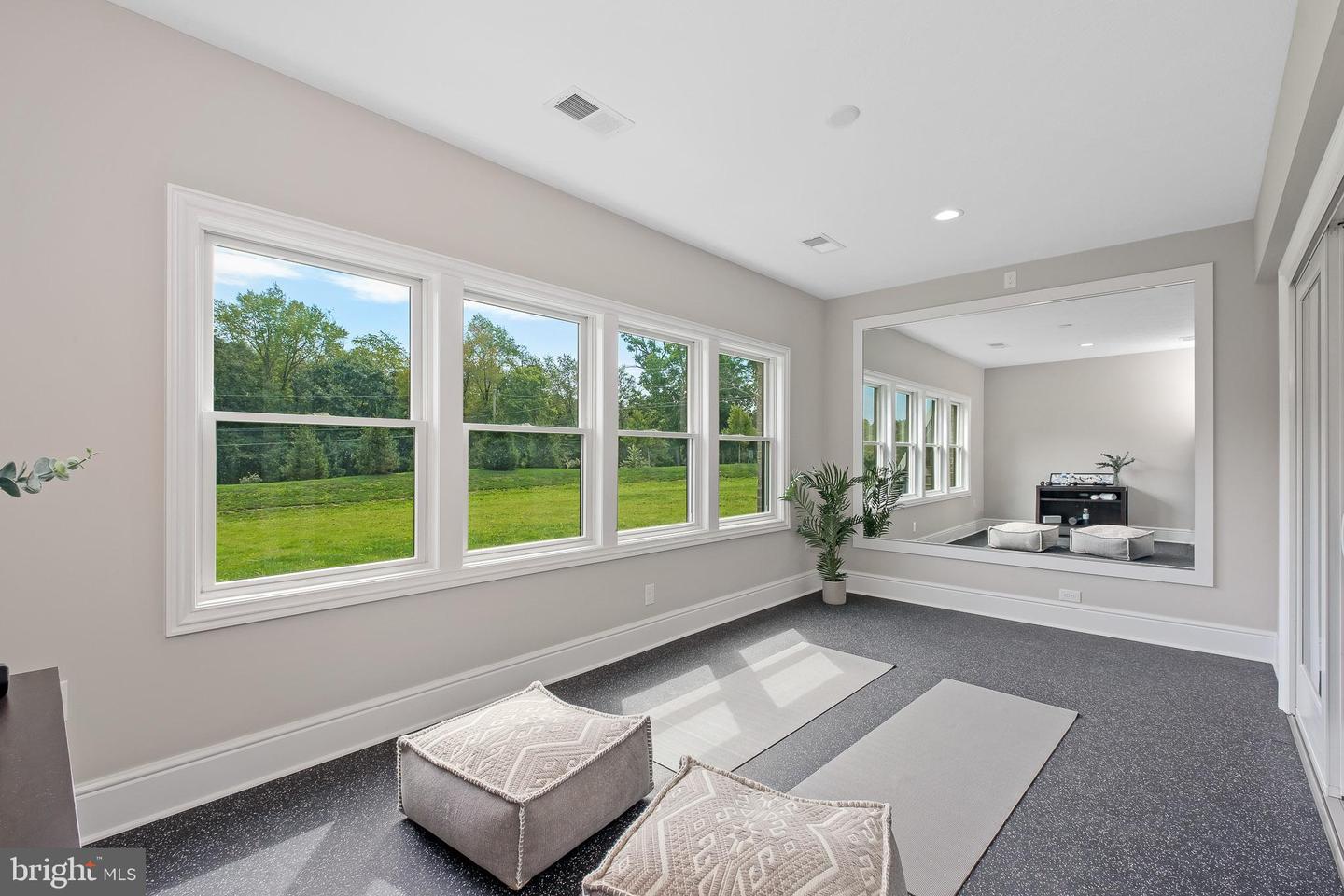 395 Bronson Cir #b3d Property Photo 57