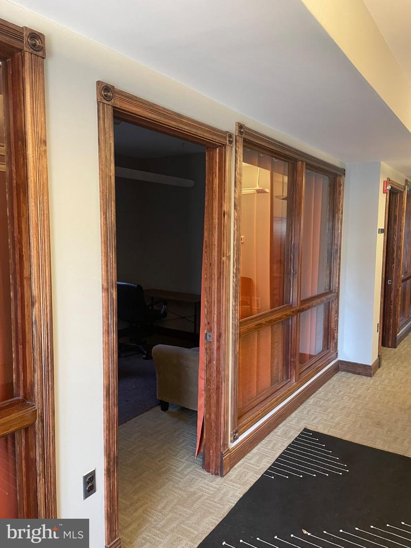 223 Summit Ave #first Floor Property Photo 4