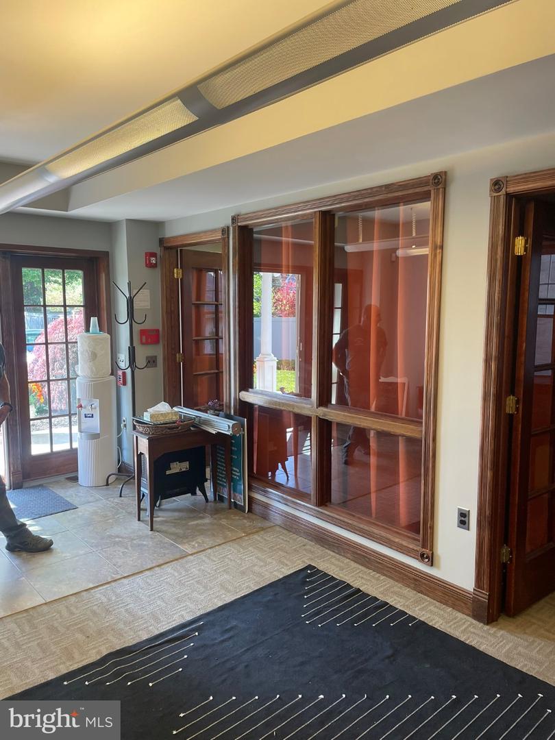 223 Summit Ave #first Floor Property Photo 6