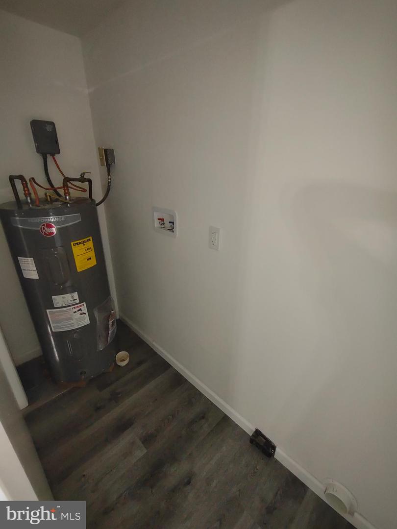138 Houston Ave Property Photo 12