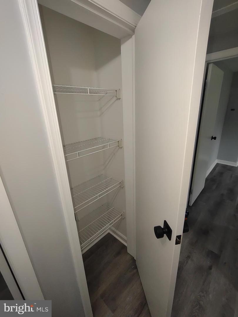 138 Houston Ave Property Photo 24
