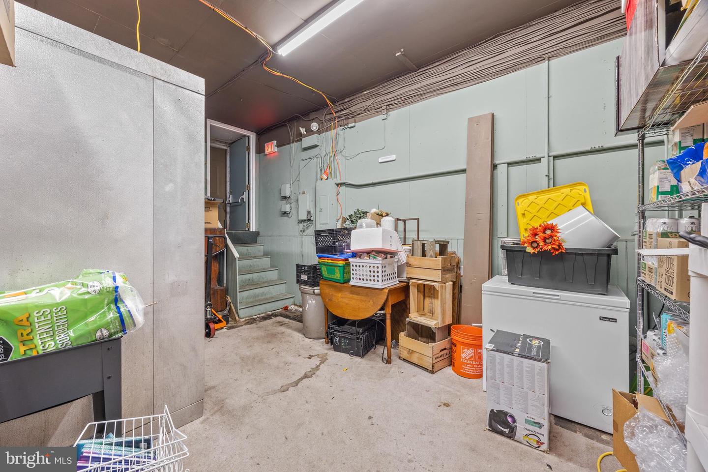 219 E High St Property Photo 18