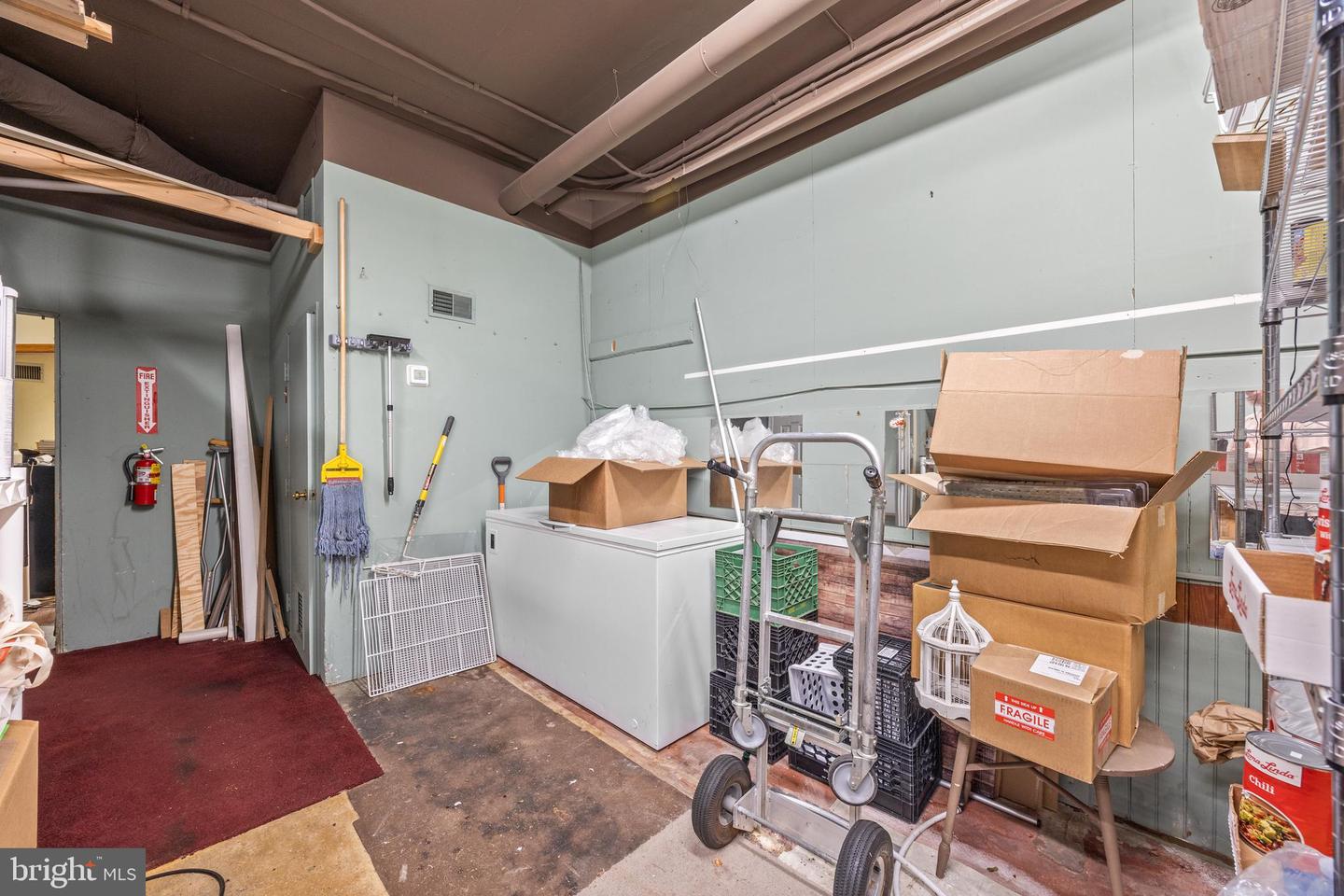 219 E High St Property Photo 19