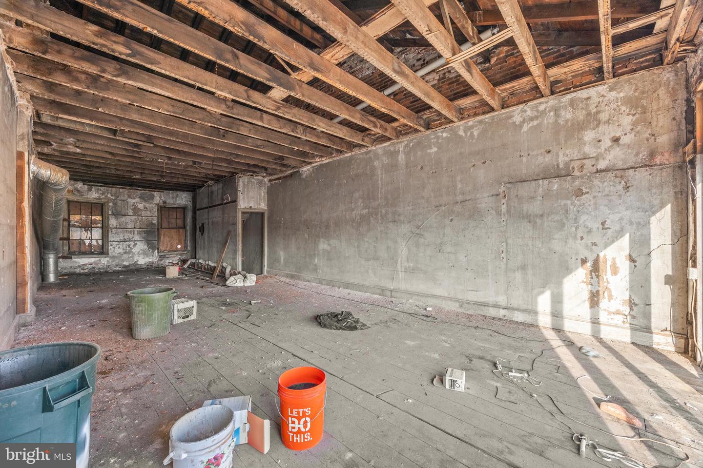 219 E High St Property Photo 29