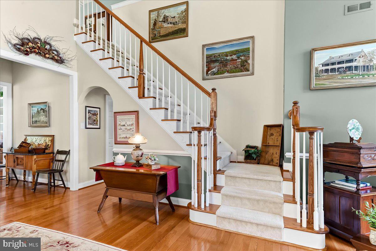 29 Thayer Way Property Photo 2