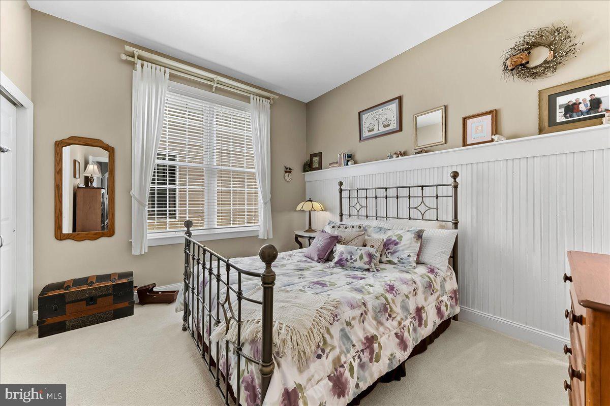 29 Thayer Way Property Photo 23