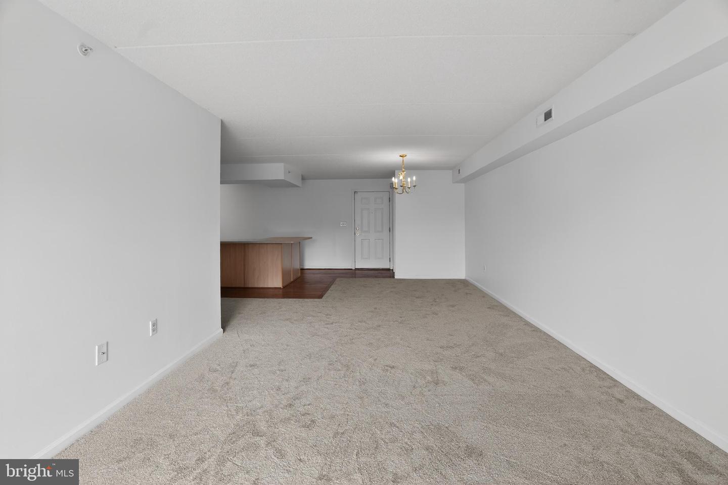 627 Brandon Rd Property Photo 20