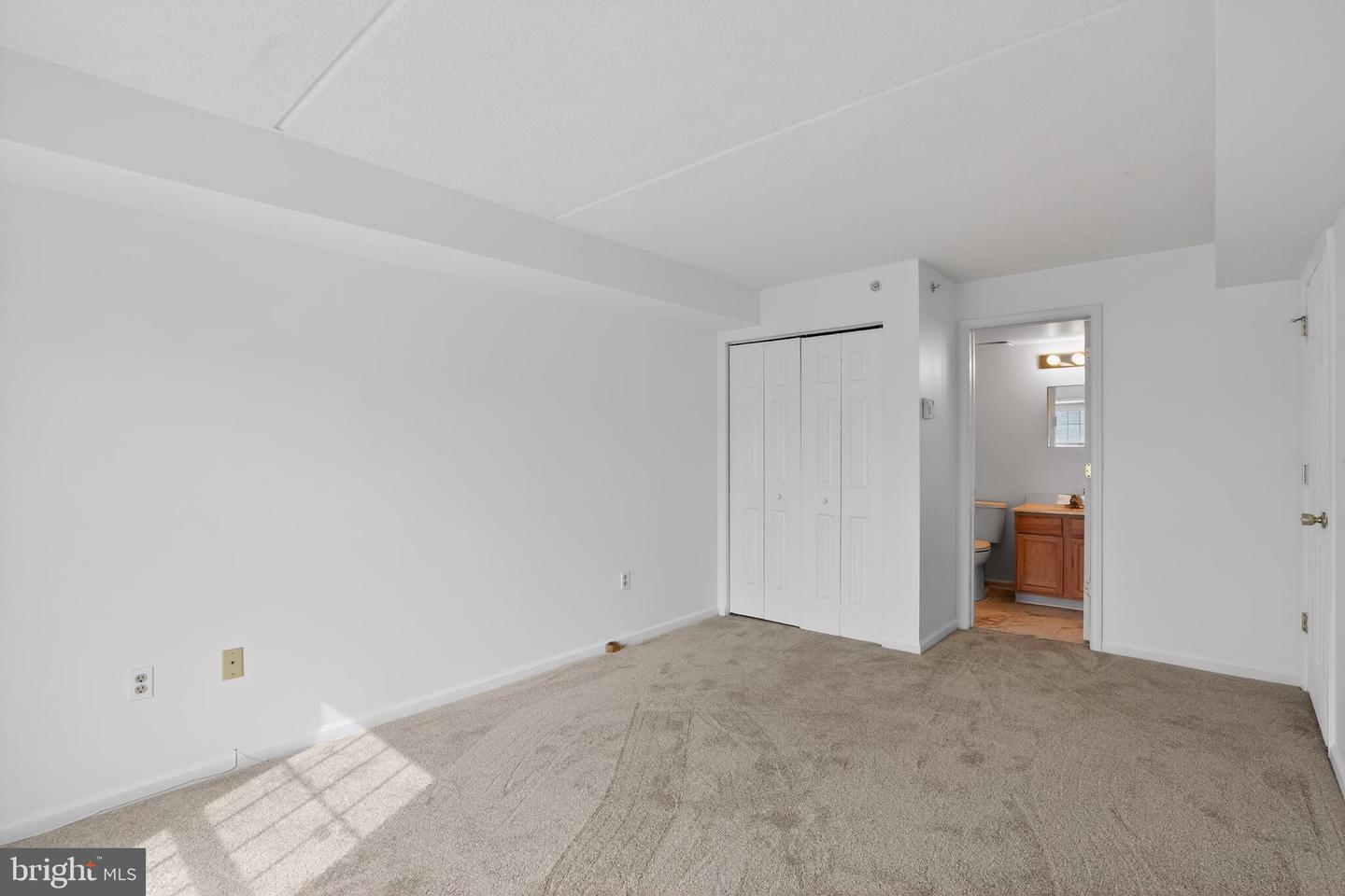 627 Brandon Rd Property Photo 24