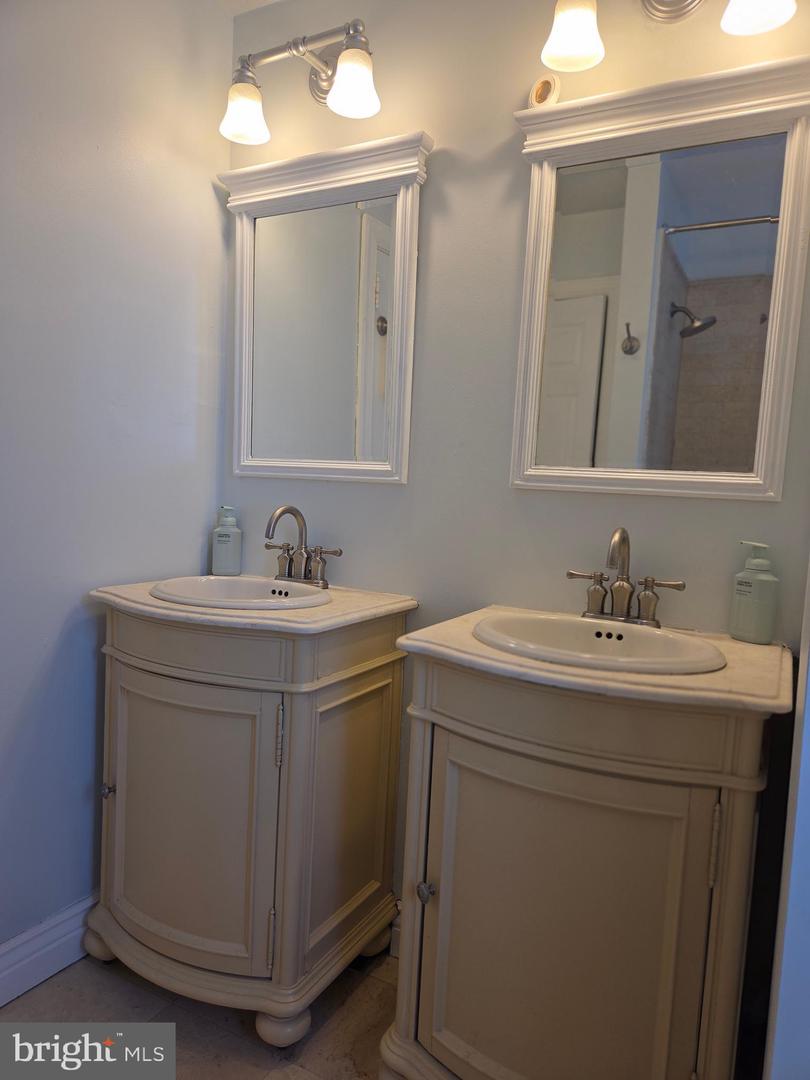 326 Jefferson Ave Property Photo 34