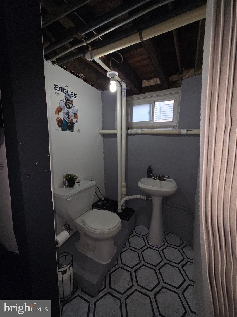 326 Jefferson Ave Property Photo 37