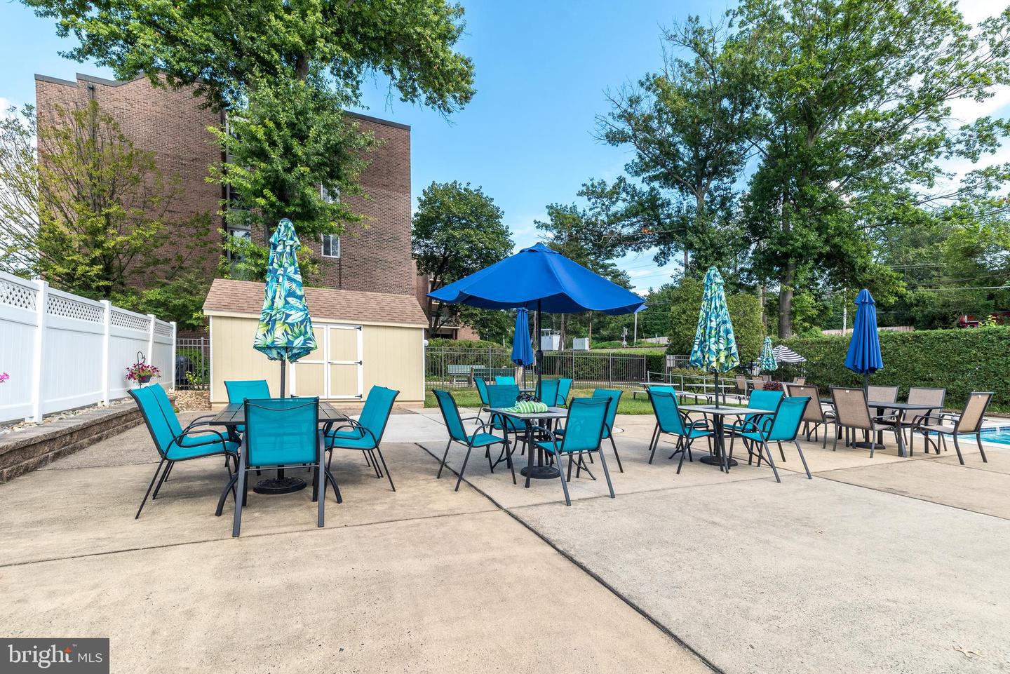 1570 The Fairway #312 E Property Photo 6