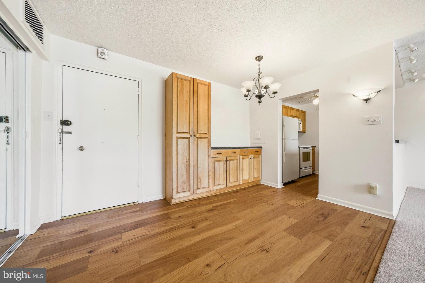 1570 The Fairway #312 E Property Photo 7