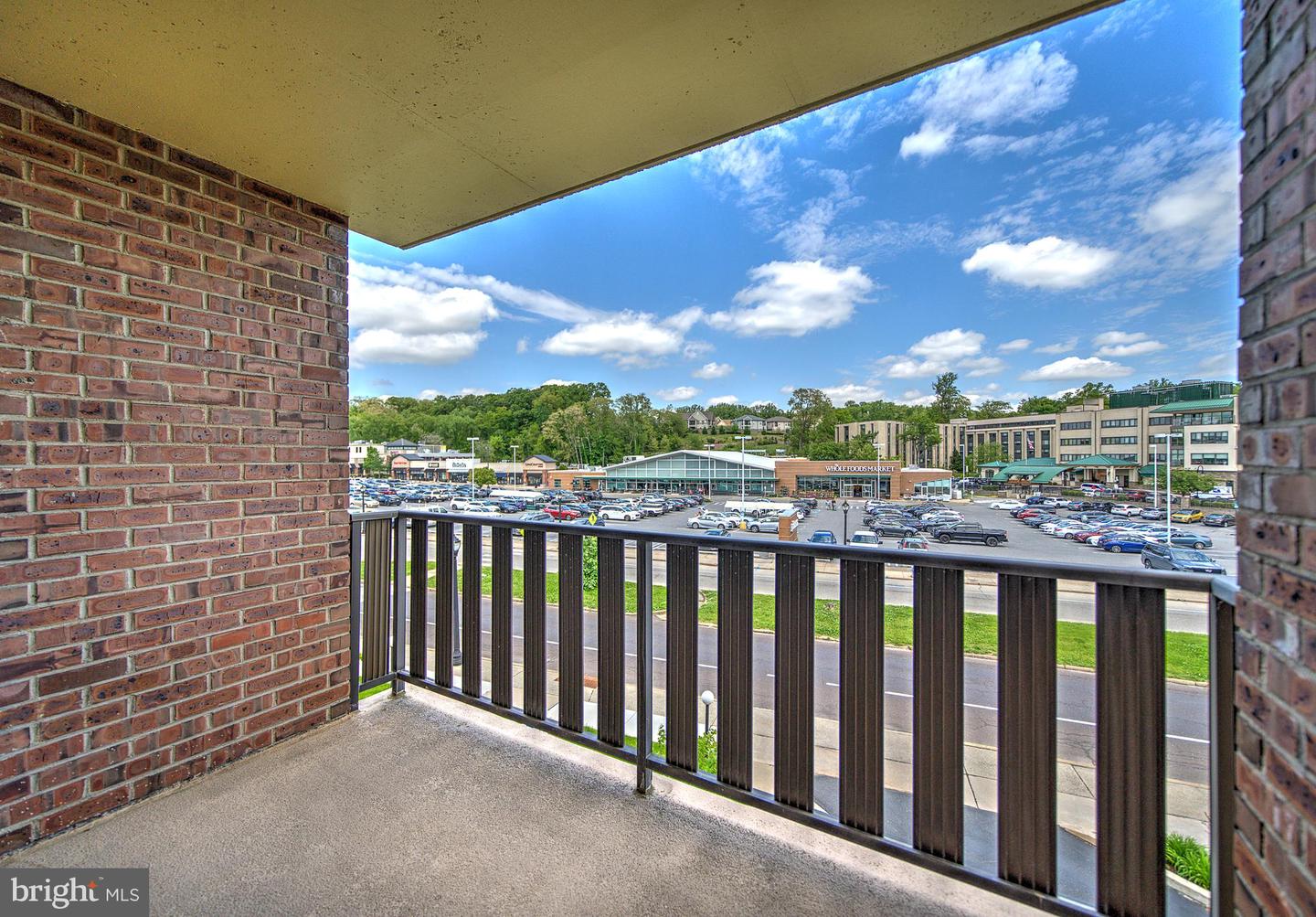 1570 The Fairway #312 E Property Photo 31